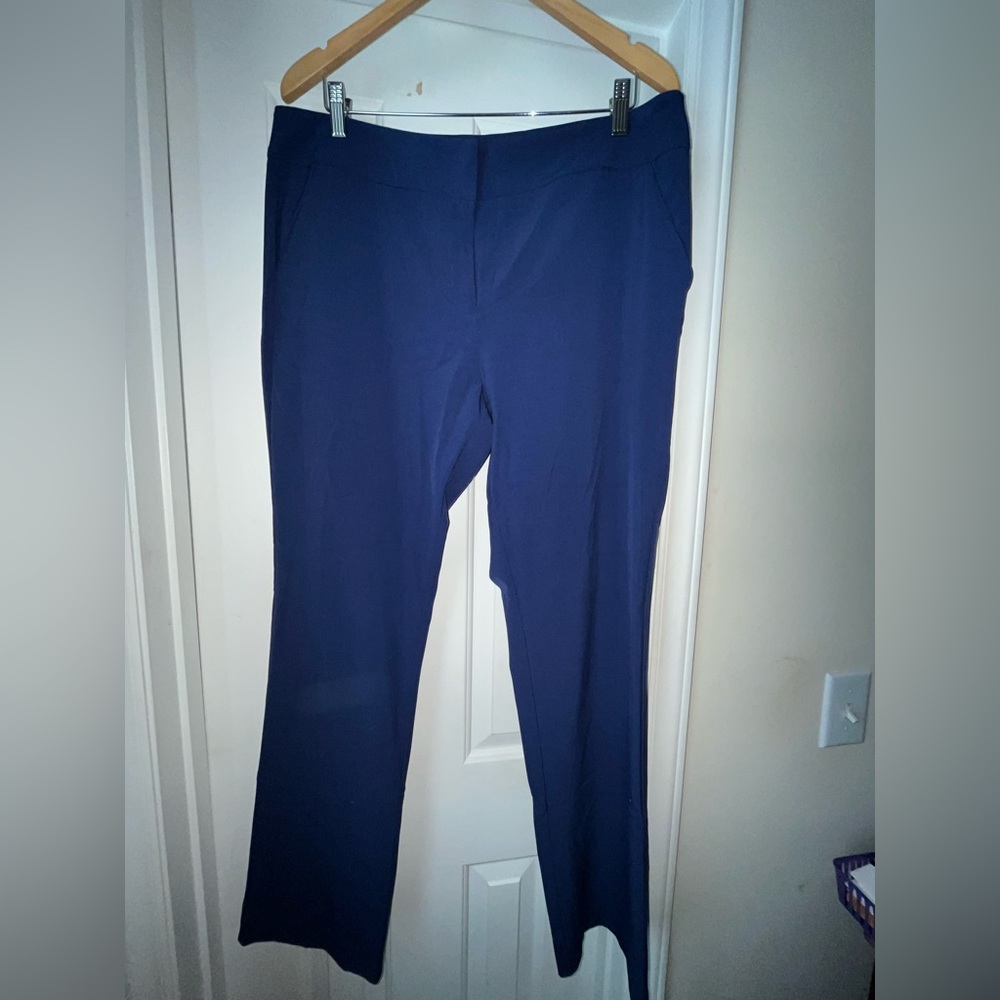LIKE NEW NY&Co Women’s 7th Avenue Dress Pants in Blue - Size 14